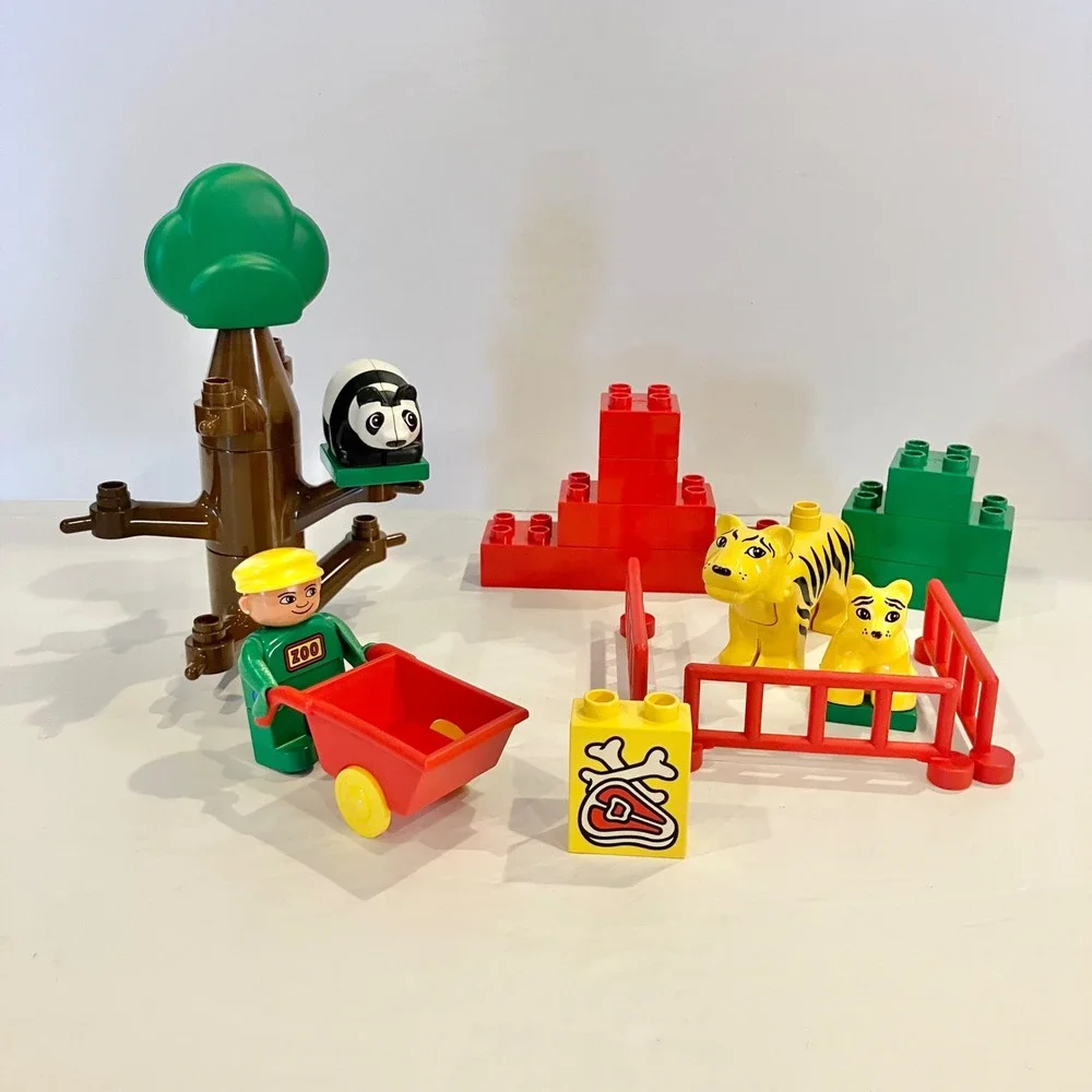 LEGO Duplo 2664 Jungle Friends Zoo Set 1990 includes 20 / 24 original pieces VTG